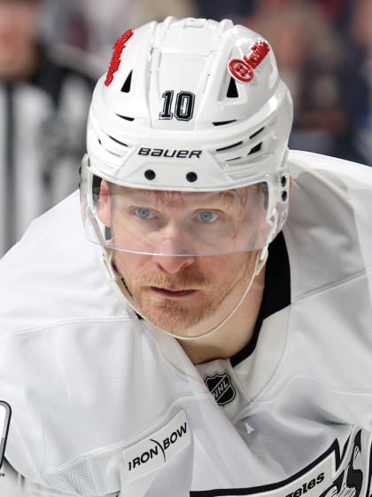 Corey Perry traded to Tampa Bay Lightning by Los Angeles Kings