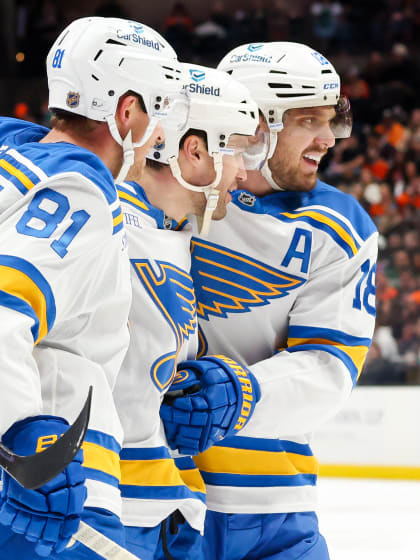 Drouin décoche un laser à ses débuts avec St. Louis