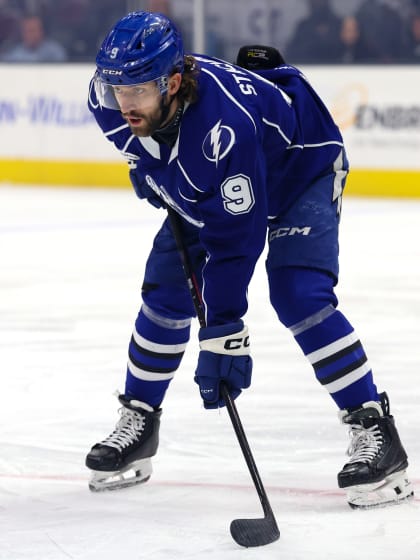 Stachowiak von den Lightning zu den Red Wings getradet