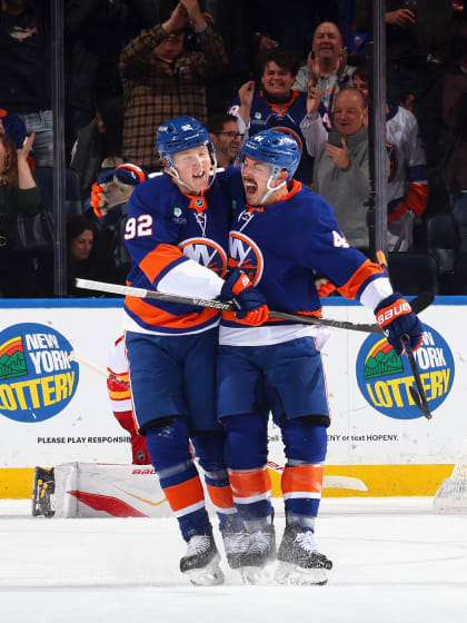 Nytt nummer samme Simon Holmström för New York Islanders