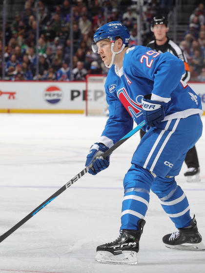 MacKinnon má 50 gólů