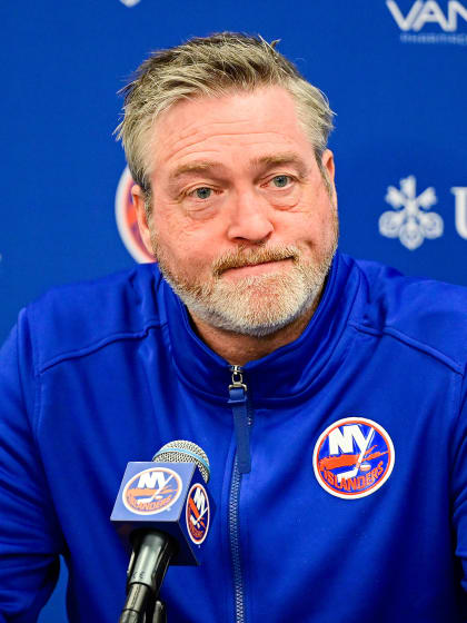 Patrick Roy fired as New York Islanders coach replaced by Peter DeBoer