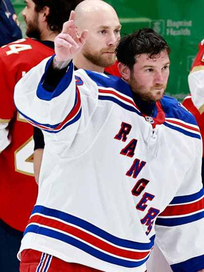 Jonathan Quick announces he will retire after 19 NHL seasons