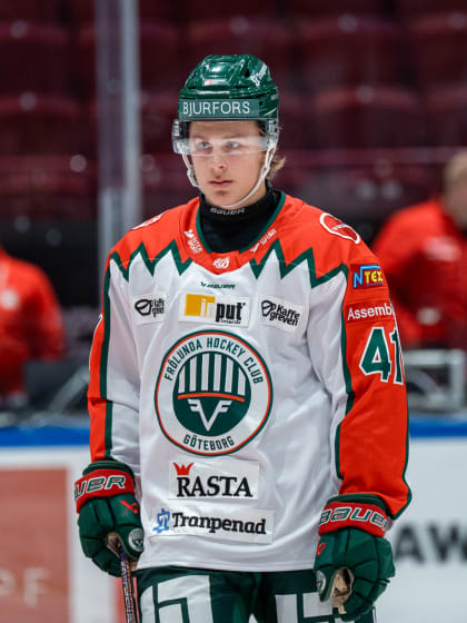 Ivar Stenberg could be No. 1 pick in 2026 NHL Draft
