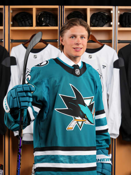 Stenberg laddad för att ansluta till Sharks