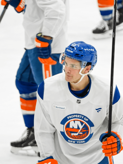 PHOTOS: Islanders Morning Skate Dec. 23