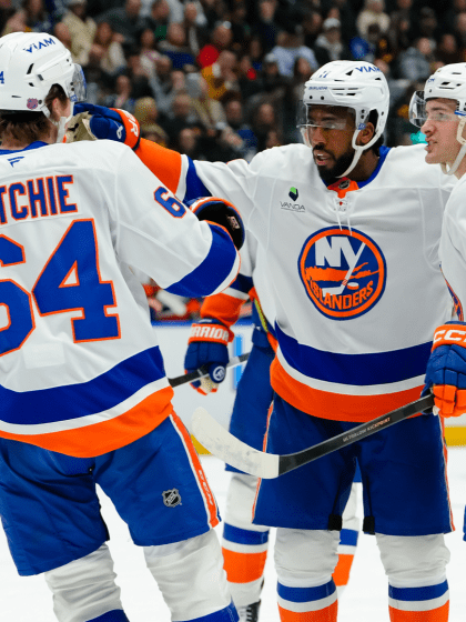 UBS POSTGAME PHOTOS: Islanders 4, Canucks 3