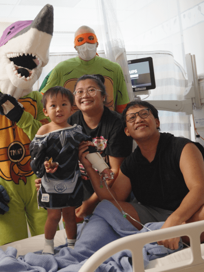 Heroes in a half shell: Sharks players spread Halloween cheer at Kaiser Permanente Santa Clara