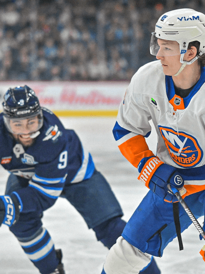 UBS Postgame Photos: Jets 5, Islanders 4