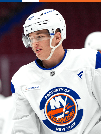 PHOTOS: Islanders Morning Skate in Vancouver