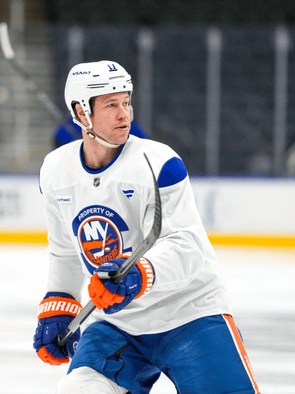 PHOTOS: Islanders Morning Skate Nov. 12