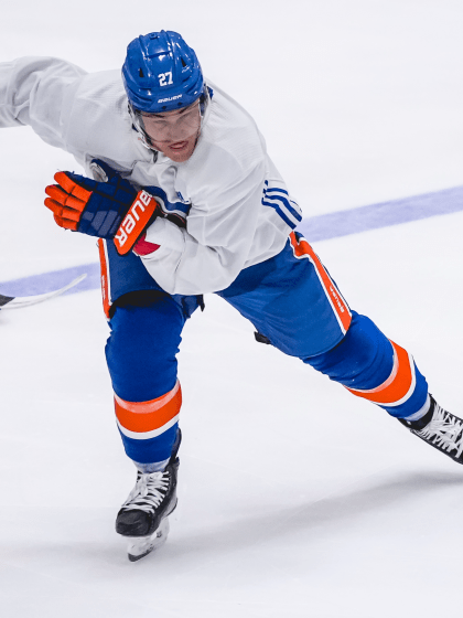 PHOTOS: Islanders Practice Monday Dec. 4