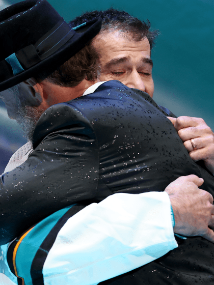 Patrick Marleau praises Joe Thornton as he enters Hall of Fame