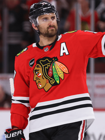 Nick Foligno named Chicago captain, replaces Jonathan Toews