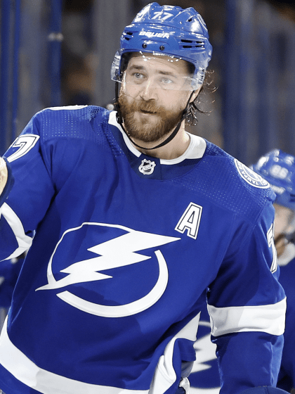 Victor Hedman named Tampa Bay captain, replaces Steven Stamkos