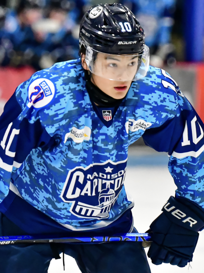 Prospects Ryker Lee, Mason Moe grew together in USHL