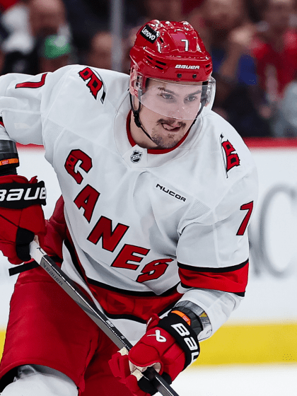 Dmitry Orlov signs 2-year contract with San Jose Sharks