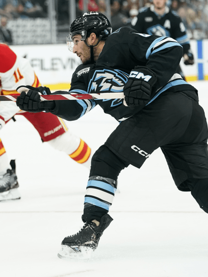 NHL EDGE stats Nick Schmaltz's 2025-2026 start