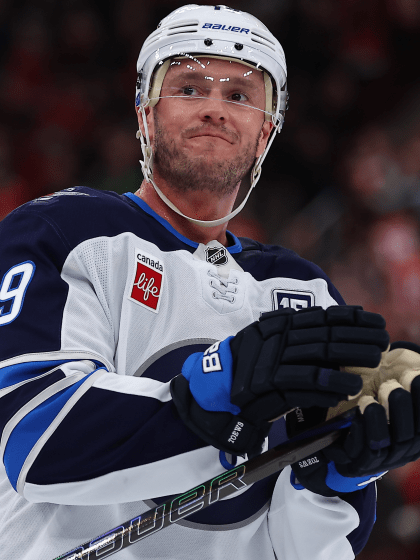 NHL At The Rink podcast talks Jonathan Toews' return to Chicago