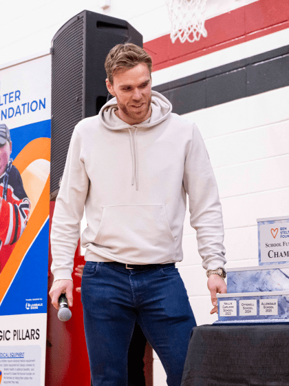 Connor McDavid visits Allendale school for Ben Stelter School Fundraiser