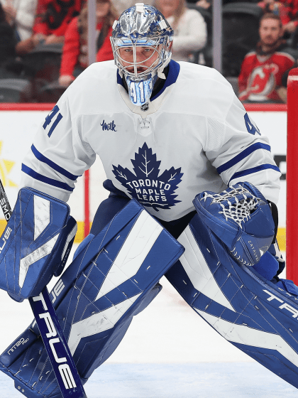 Anthony Stolarz injured in warmups for Maple Leafs