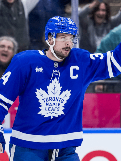 Auston Matthews 'wants to win in Toronto,' GM John Chayka says