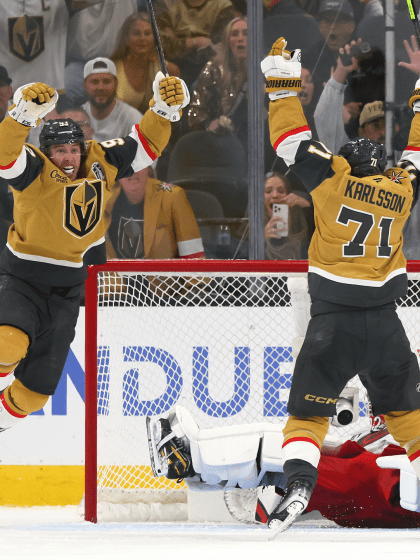 Vegas Golden Knights, Carolina Hurricanes rewrite record books in Game 3 thriller