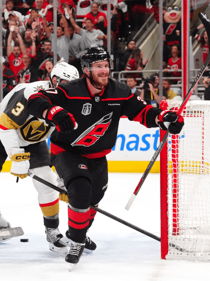Andrei Svechnikov heating up, scores two big goals in Game 5