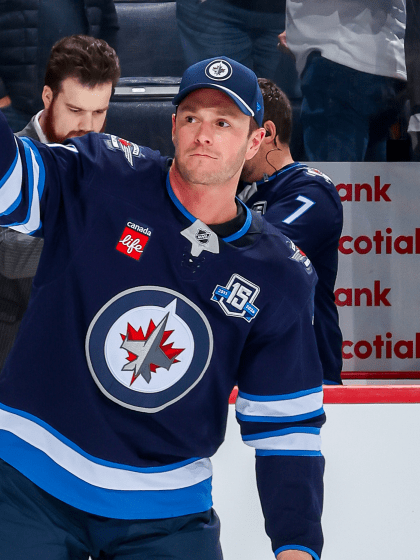 Jonathan Toews ukončil kariéru