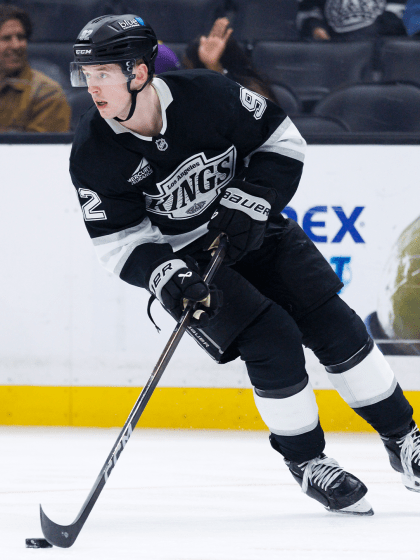 Brandt Clarke signs five-year contract with Los Angeles Kings