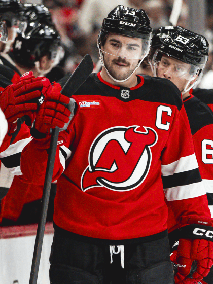 Nico Hischier signs 5-year deal with New Jersey, begins in 2027-2028