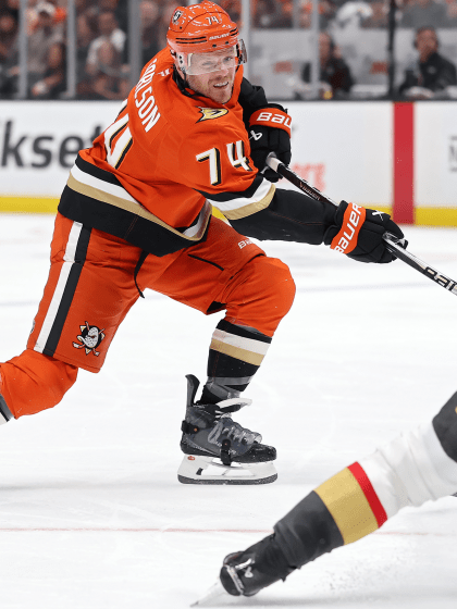 Fantasy spin on 2026 free agent signings with EDGE stats