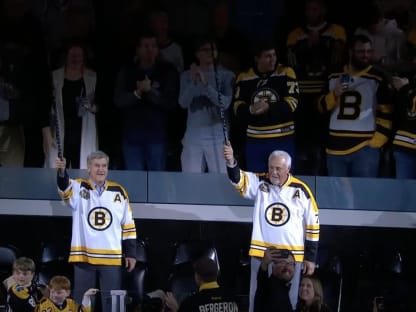 Bruins honor legends, champions before 100th season opener