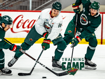 Wild's Marcus Foligno exits games with lower-body injury