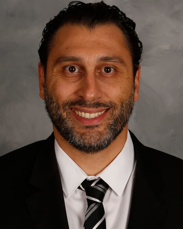 head shot of florida panthers special advisor to the g.m. roberto luongo